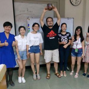 郭齐蕊老师7月16号东兴商标织绣给学员讲授《沟通与客户投诉》 郭齐蕊老师7月16号东兴商标织绣给学员讲授《沟通与客户投诉》