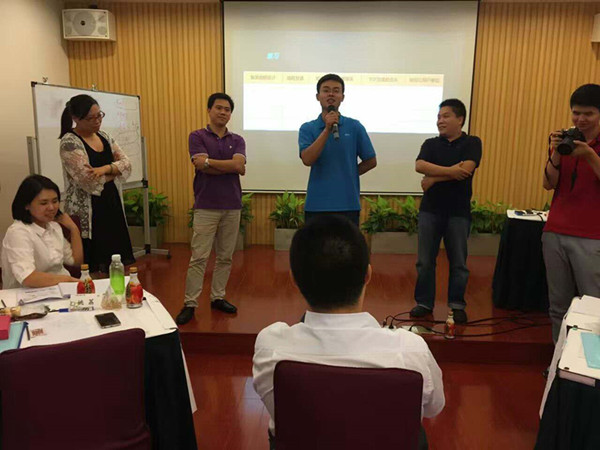 苏州总裁班讲授《互联网时代下的传统企业转型之道》课程圆满结束 苏州总裁班讲授《互联网时代下的传统企业转型之道》课程圆满结束