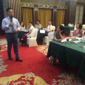 精彩见证台湾刘成熙老师为东莞银行股份有限公司总行成功授课《高 精彩见证台湾刘成熙老师为东莞银行股份有限公司总行成功授课《高