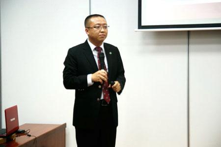 董建军 董建军