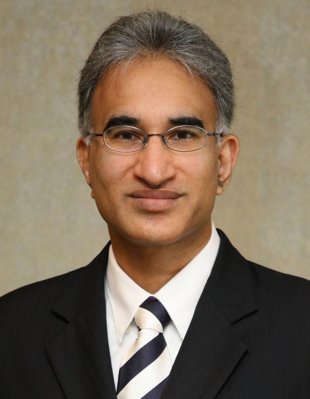 Robert de Souza, Ph.D. Robert de Souza, Ph.D.