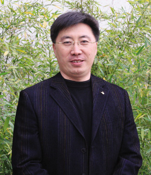 郑洪利 郑洪利