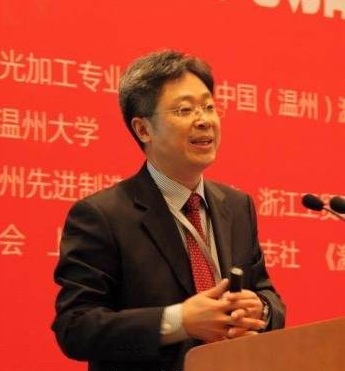 肖荣诗 肖荣诗