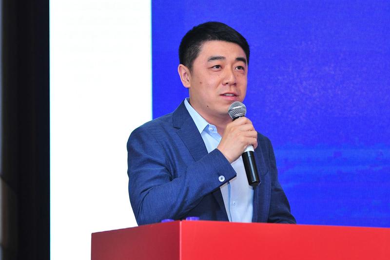王一非