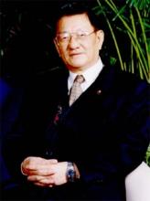 陆首群