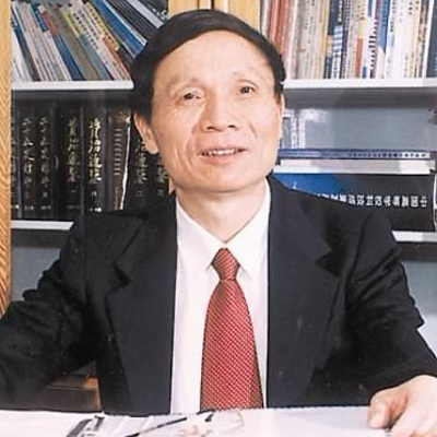黄伯云 黄伯云