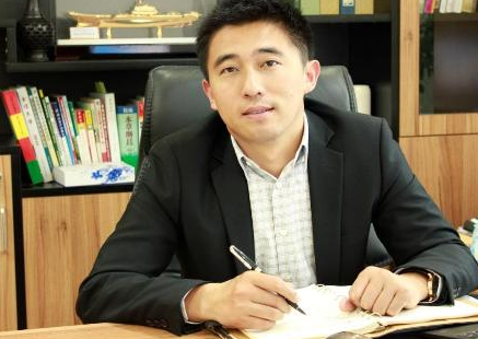 姜方俊