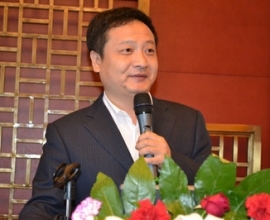 何足奇 何足奇