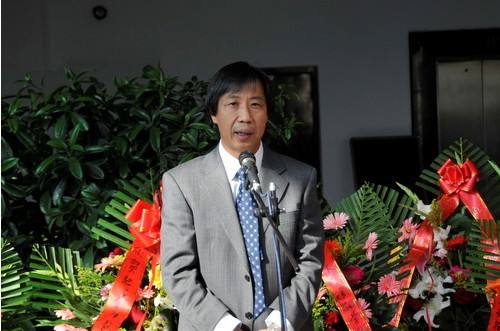 张和平 张和平