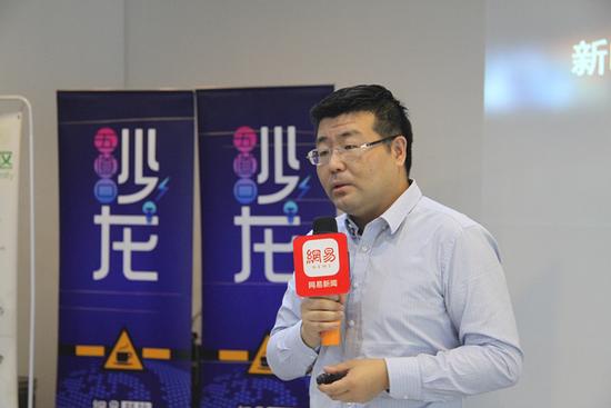 丁辰灵 丁辰灵