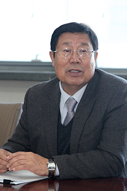 闫楚良 闫楚良