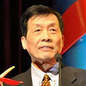 彭近新 彭近新