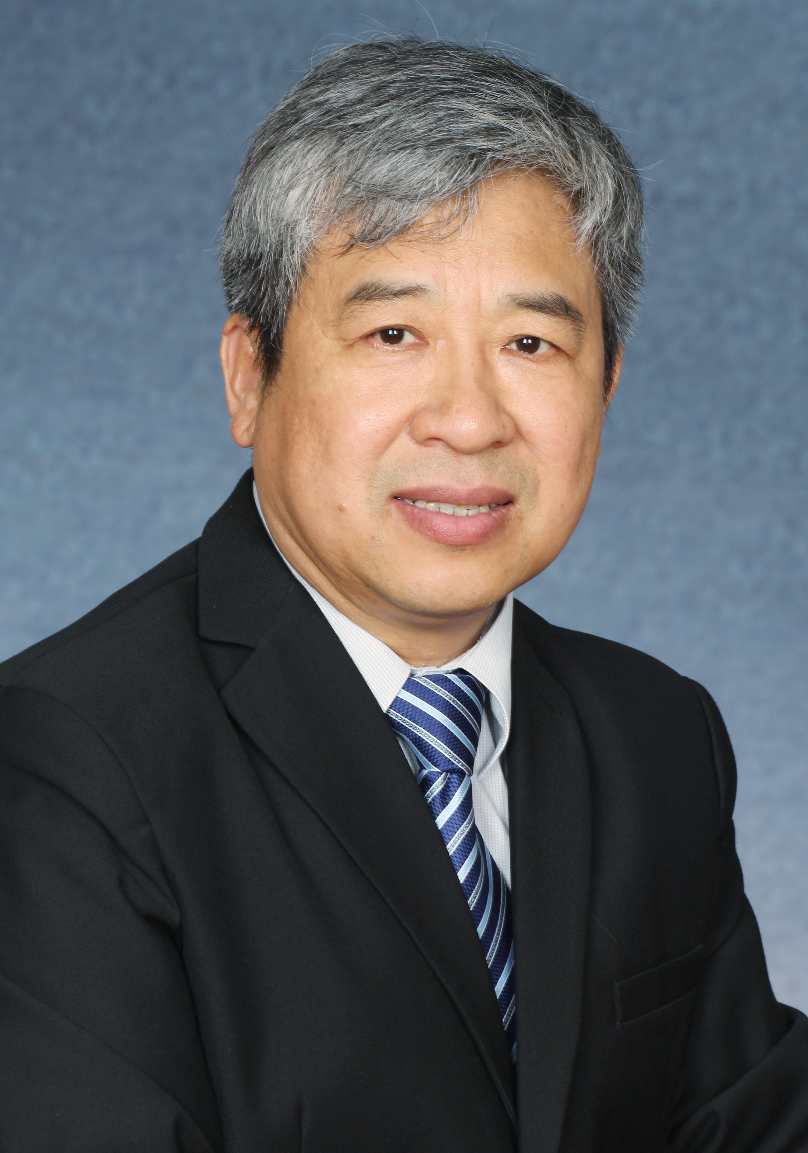 张振家 张振家
