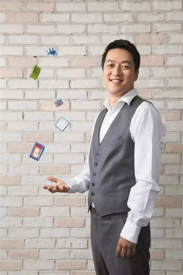 黄炜 黄炜