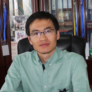 王立平 王立平
