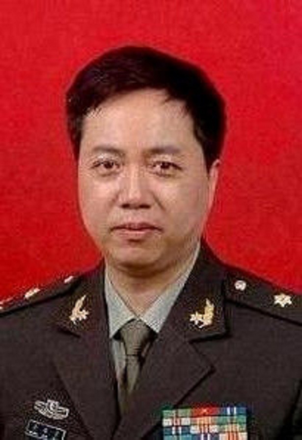 黄振平 黄振平