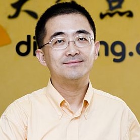 龙伟